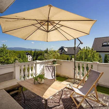 Dom Artysty, Myweek ビストシツァ・クウォツカ