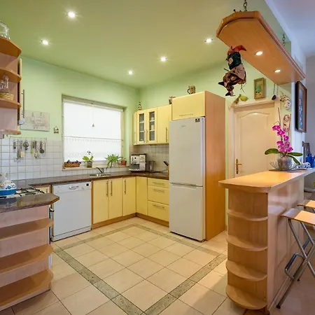 Dom Artysty, Myweek ビストシツァ・クウォツカ